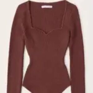 Abercrombie & Fitch Long Sleeve Sweetheart Bodysuit in Dark Brown